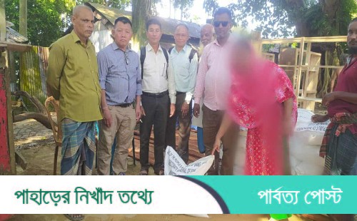 বুড়িঘাটে অসহায় নারীদেঅর মাঝে ভিডব্লিউবি'র চাল বিতরণ